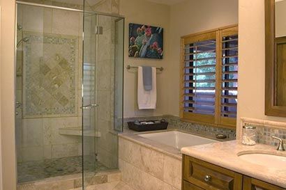 Bath Tub in a remodeled Bathroom. 